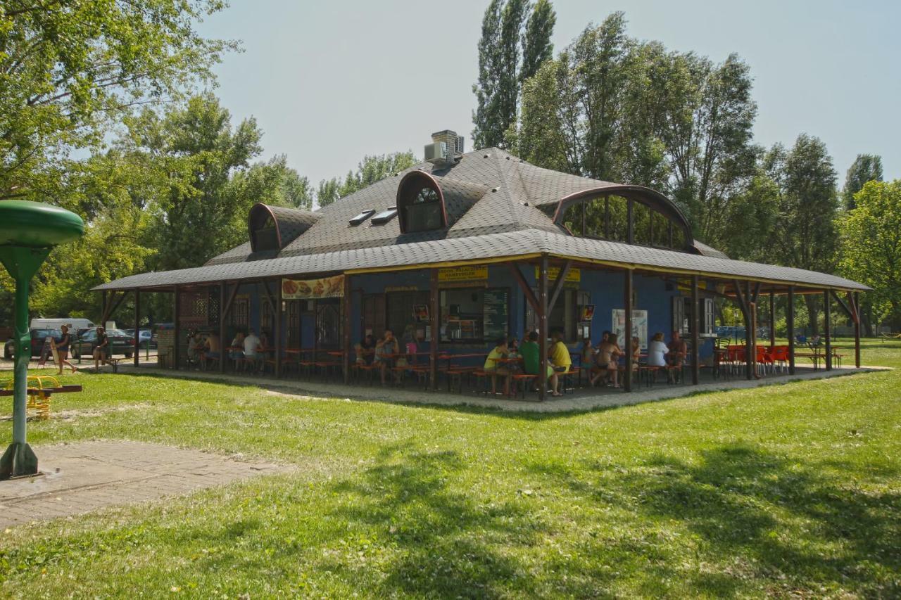 Szines Panorama Apartman Balatonlelle Εξωτερικό φωτογραφία